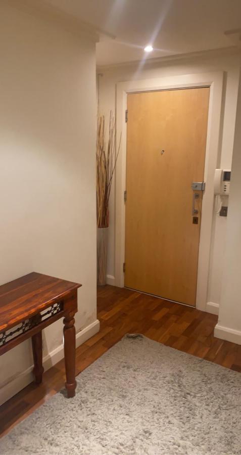 Medilon'S Apartments Londra Dış mekan fotoğraf